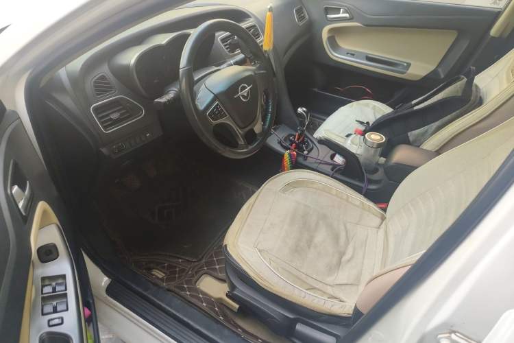 Used Haima Fumei 2015 1.6L Manual Prestige Model Left Front Seat