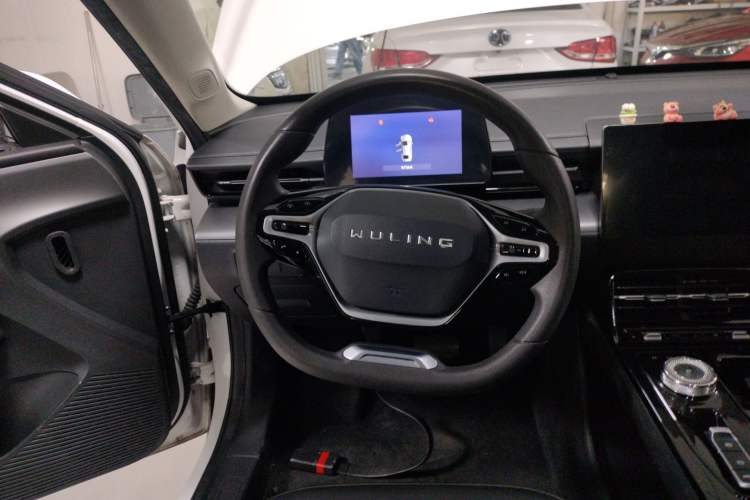 Used Wuling E5 2024 410 km Standard Version
