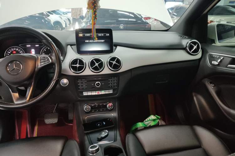 Used Mercedes-Benz B-Class 2017 B 200 Fashion Model