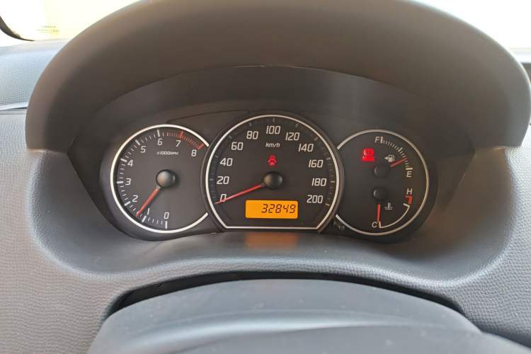 Used Suzuki Swift 2016 1.5L Manual Fashion Model Instrument Cluster