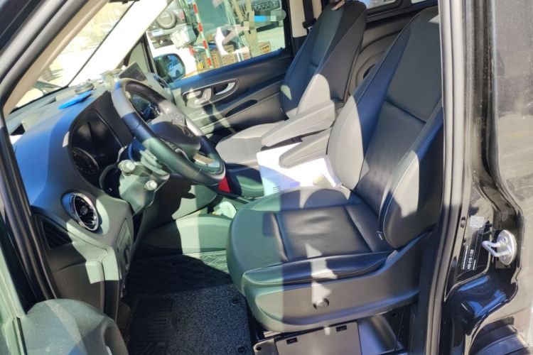 Used Mercedes-Benz Vito 2023 2.0T Business Version 7 Seats