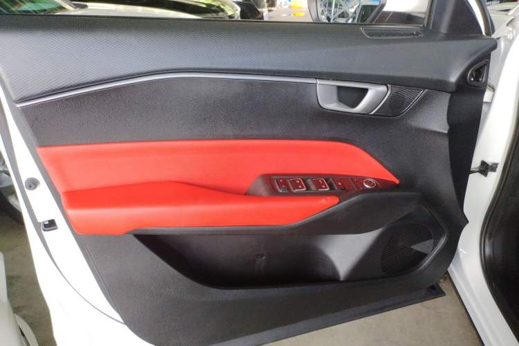 Used Baojun RC-6 2019 1.5T CVT Elite Version with 24-Hour Online Service
