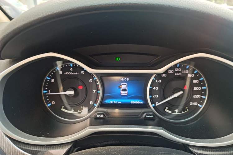 Used Geely Auto Emgrand 2017 Sedan Million Edition 1.5L Manual - Upward Version Instrument Cluster