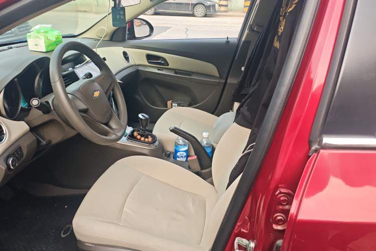 Used Chevrolet Cruze 2015 1.5L Classic SL MT
