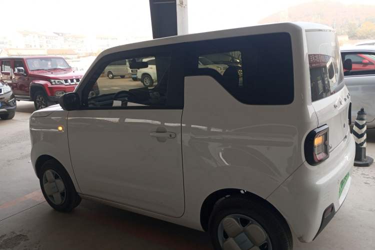 Used Geely Galaxy Panda 2024 Panda Mini 200km Endurance Bear
