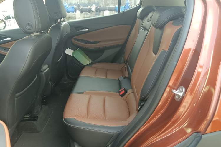 Used Buick Encore GX 2020 20T CVT Two-Wheel Drive Flagship Version Left Rear Seat