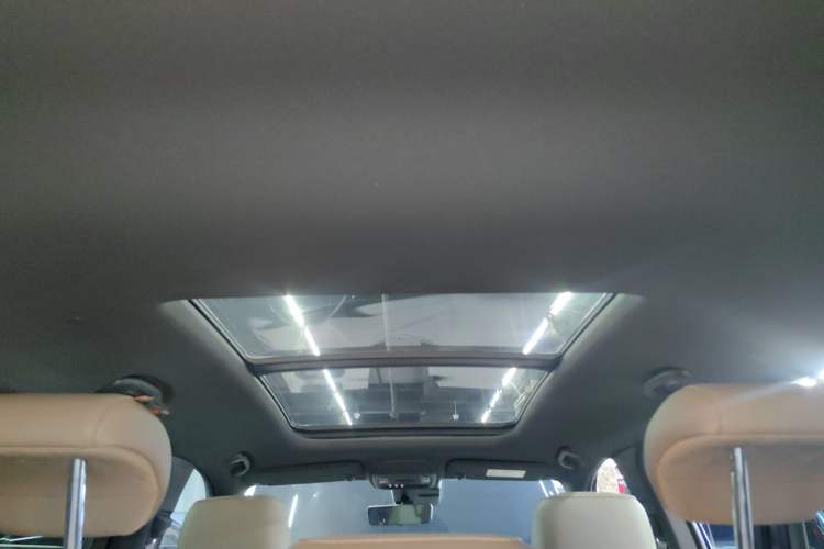 Used Buick Envision 2023 Encore Plus 652T Five-Seat Luxury Model