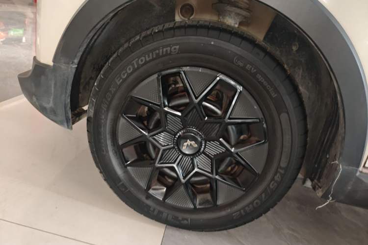 Used Wuling Hongguang MINIEV 2022 GAMEBOY 200km Gaming Edition with Lithium Iron Phosphate Left Front Wheel Hub