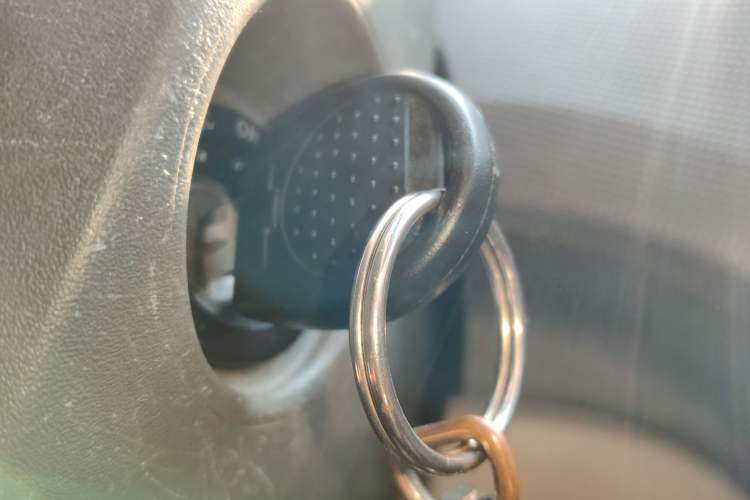 Used Chevrolet Sail 2010 Sedan 1.2L Manual Fashion Edition
