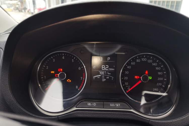 Used Volkswagen Polo 2016 1.6L Automatic Comfort Model