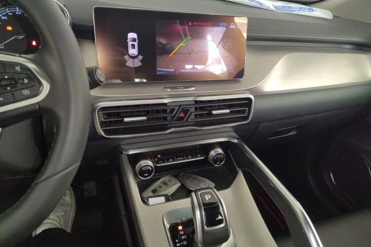 Used Geely Auto Coolray 2019 260T DCT Knight China V Standard Audio And AC Panel