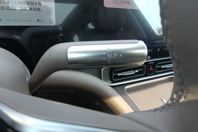 Used Hima AITO M9 2025 Extended-Range Ultra Version 52 kWh 6-Seater
