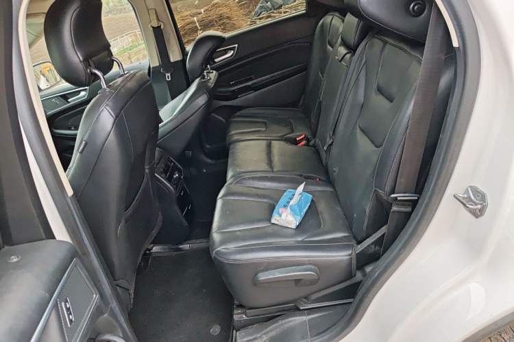 Used Ford Edge 2015 2.0T GTDi Four-Wheel Drive Prestige Model
