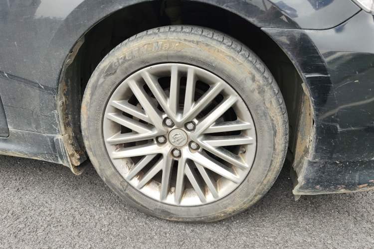 Used Toyota Crown 2015 2.0T Elite Edition Right Front Wheel Hub