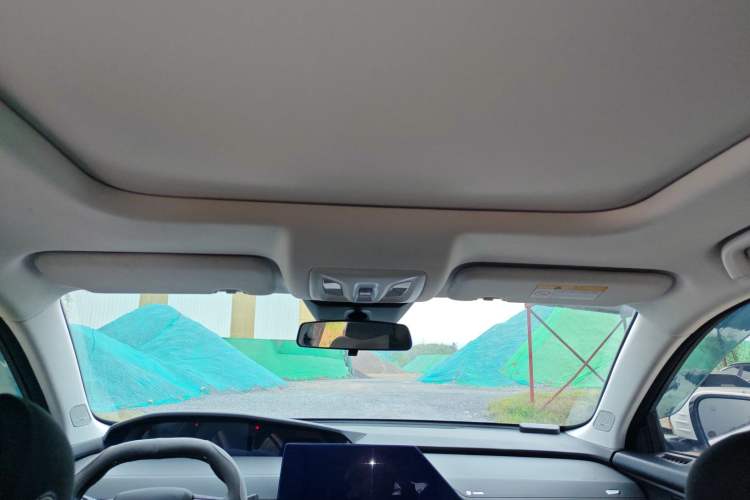 Used Changan UNI-K 2023 2.0T Two-Wheel Drive YueShang Trim