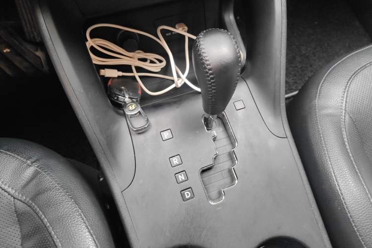 Used Hyundai ix35 2015 2.0L Automatic 2WD Smart Type China IV