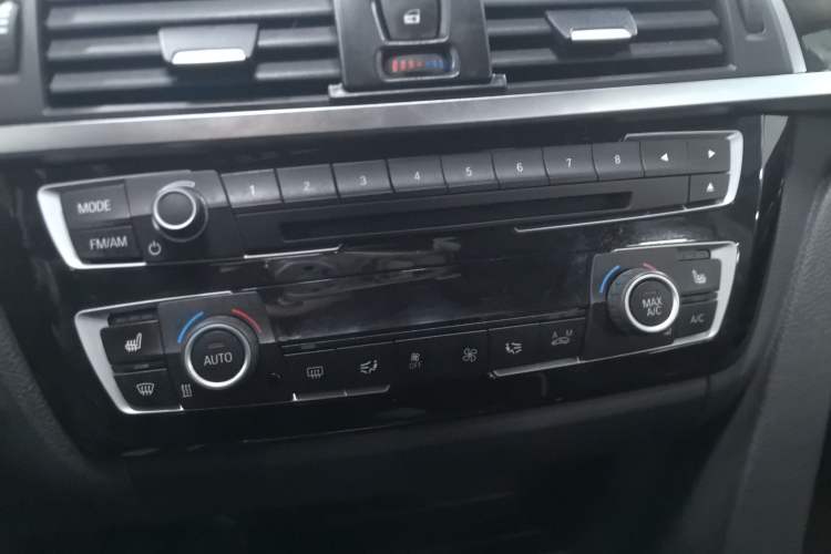 Used BMW 3 Series 2018 320Li Leading Model M Sport Package