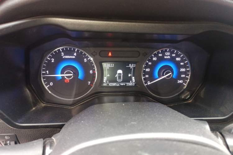 Used Dongfeng Fengon 580 2018 1.8L Manual Comfort Model Instrument Cluster