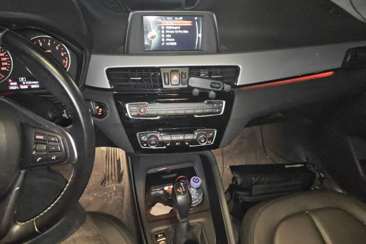 Used BMW X1 2016 sDrive18Li Premium Edition Audio And AC Panel