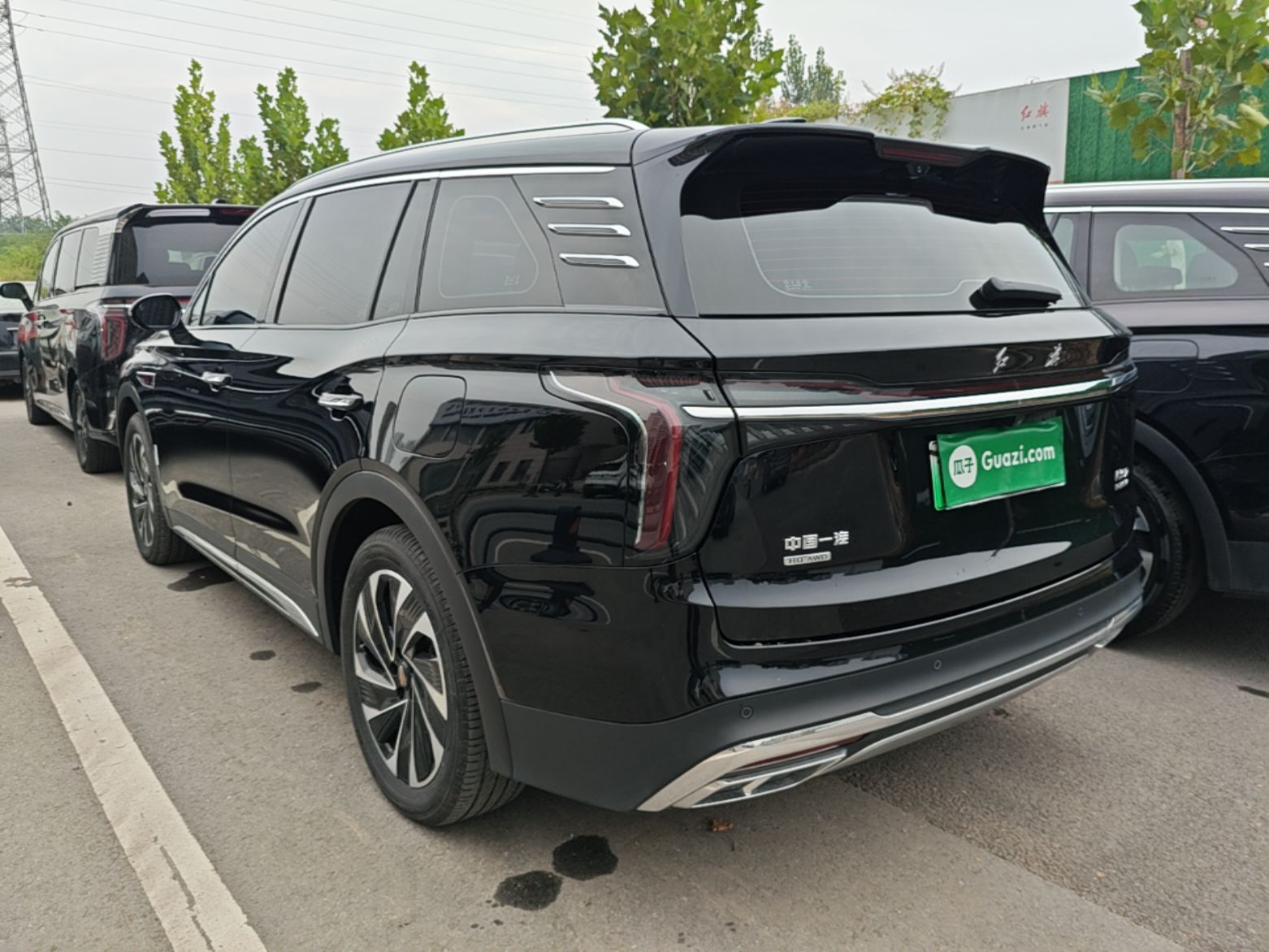 Hongqi HS7 PHEV 2024 2.0T PHEV Four-Wheel Drive Flagship Edition 7 Seats — снимка 4