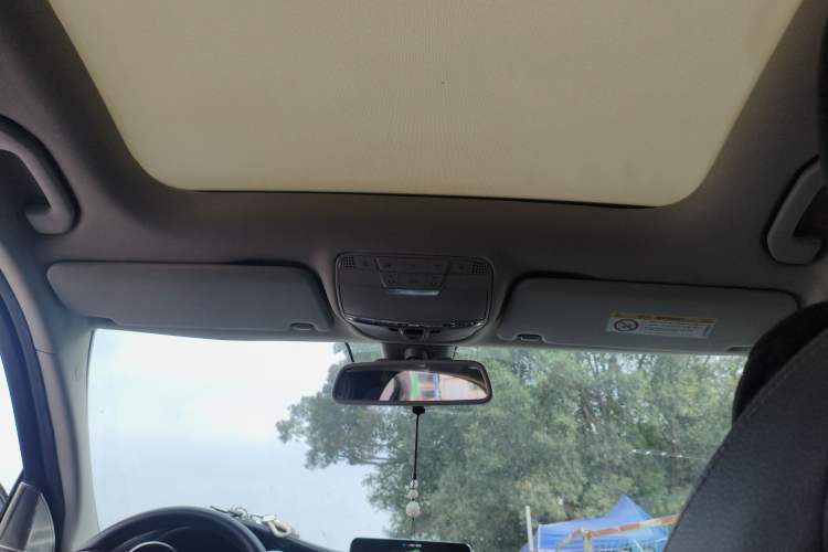 Used Mercedes-Benz C-Class 2016 C 200 L Sport Edition Headliner