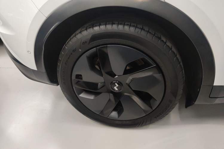 Used ONVO L60 2024 60 kWh Rear-Drive Version
