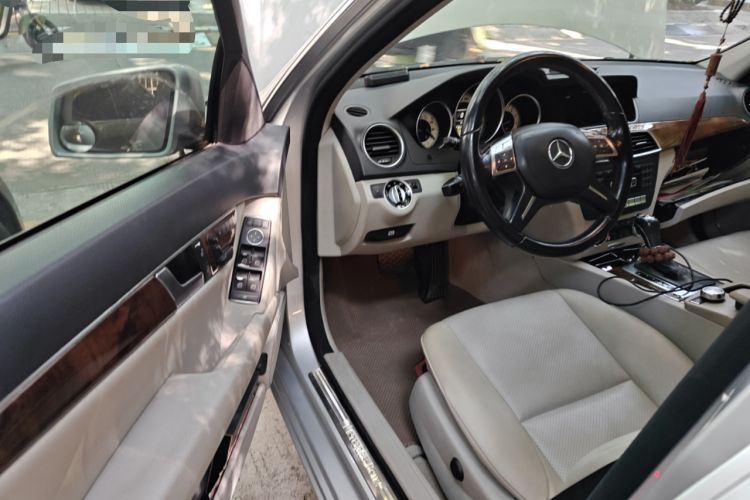 Used Mercedes-Benz C-Class 2010 C 200 CGI Elegance Model