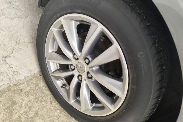 Used Infiniti Q50L 2018 2.0T Comfort Edition China VI Standard