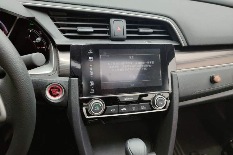 Used Honda Civic 2019 220TURBO CVT Dynamic Edition China VI Emission Standard Audio And AC Panel