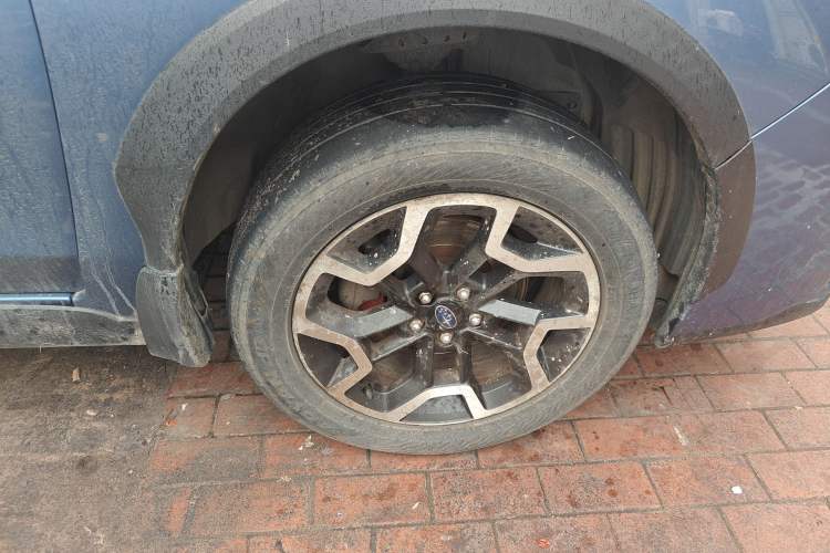 Used Subaru XV 2016 2.0i Comfort Navigation Edition Right Front Wheel Hub