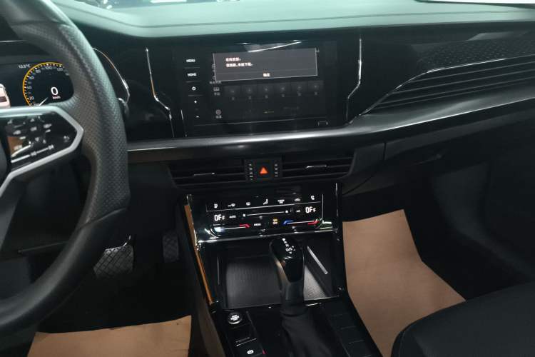 Used Volkswagen Passat 2024 380TSI Elite Edition Audio And AC Panel