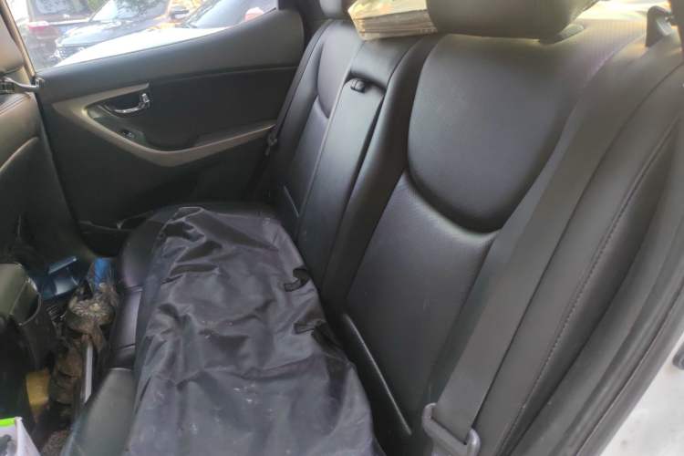 Used Hyundai Elantra (5th Generation / Langdong) 2013 1.6L Automatic Leading Model Left Rear Seat