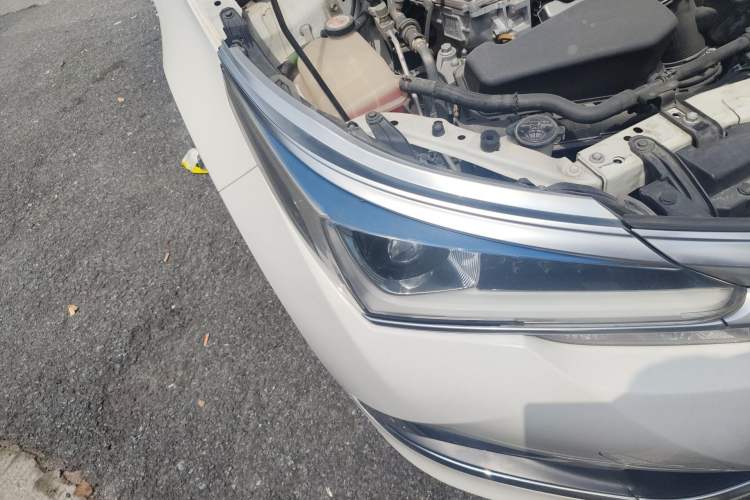 Used Toyota Corolla 2017 Revised Dual-Engine 1.8L E-CVT Leading Edition
