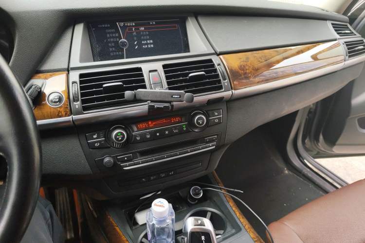 Used BMW X5 2011 xDrive35i Luxury Model Audio And AC Panel