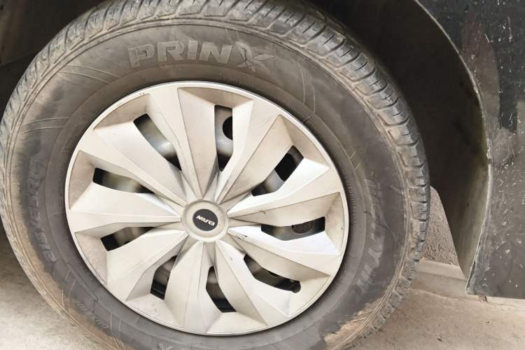 Used BAW Ruisheng Ace M7 2023 1.6L Long Wheelbase Wealth Creation Version 5 Seats Right Front Wheel Hub