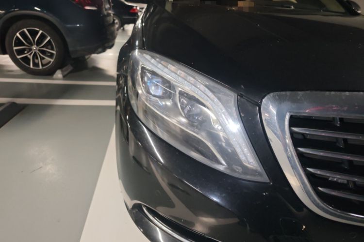 Used Mercedes-Benz S-Class 2017 S 320 L Business Model Right Front Headlight