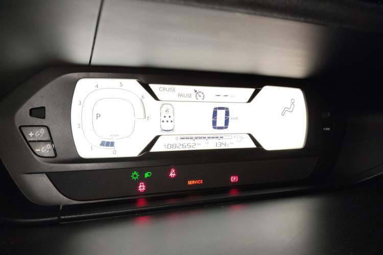 Used Citroen C4 Picasso 2015 1.6T Luxury 5-Seat Model
