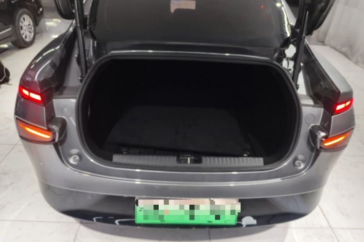Used XPeng P7 2021 670G Trunk