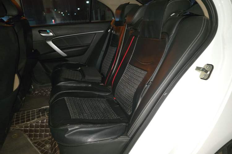 Used Geely Auto Emgrand 2017 Sedan Million Edition 1.5L Manual - Upward Version