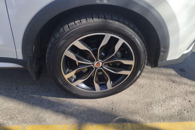 Used Roewe RX5 2016 20T Two-Wheel Drive Automatic Internet Smart Edition
