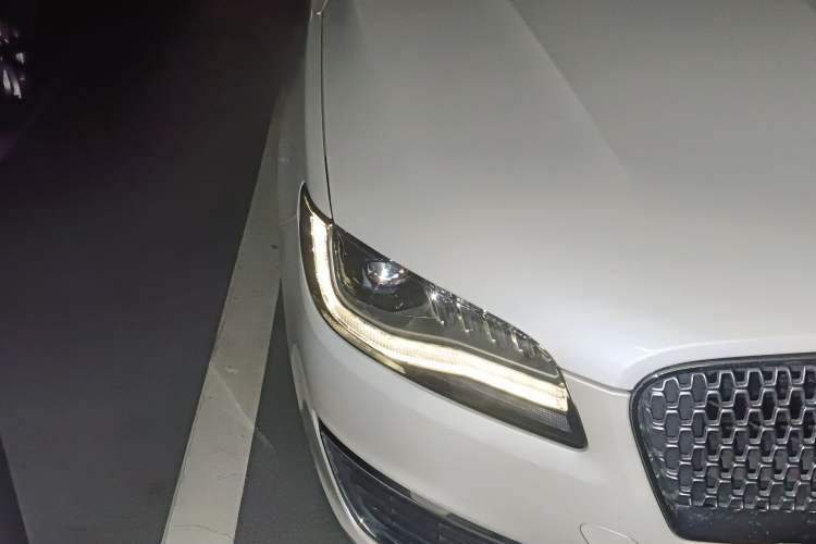 Used Lincoln MKZ 2018 2.0T Premium Edition
