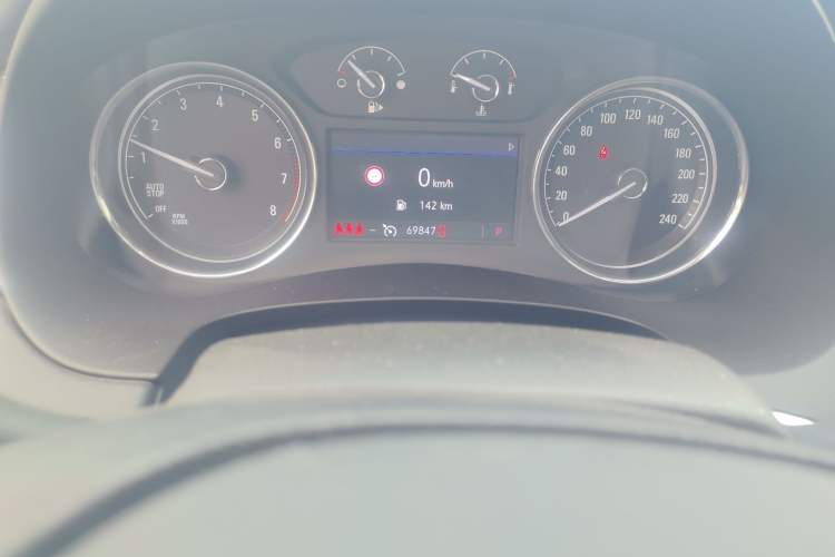 Used Buick LaCrosse 2019 28T Luxury Version
