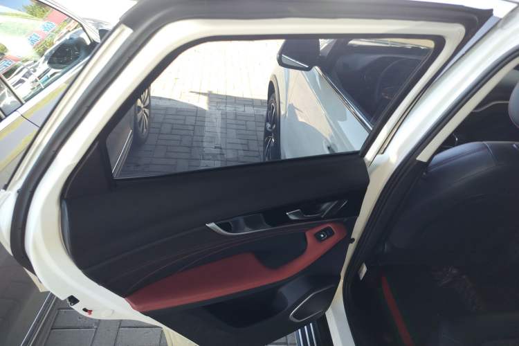 Used Bestune T33 2021 1.2T DCT Luxury Model
