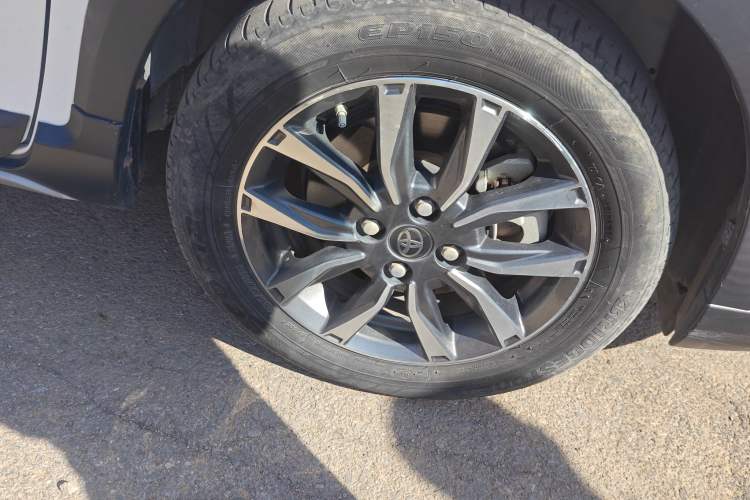 Used Toyota YARiS L Zhi Xuan 2022 X-Trail 1.5L CVT Luxury PLUS Edition