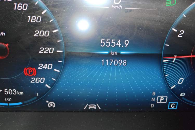 Used Mercedes-Benz GLC 2020 Facelift GLC 300 L 4MATIC Dynamic Edition Odometer Close Up