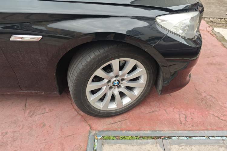 Used BMW 5 Series GT 2010 535i Leading Model
