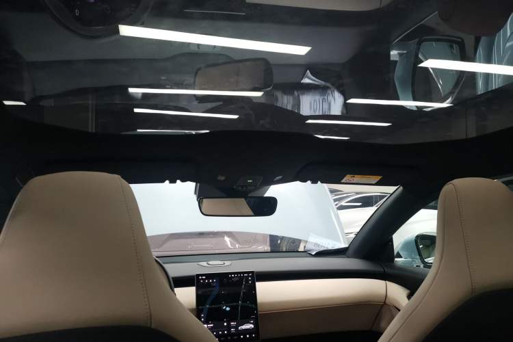 Used Nio ET5 2024 100 kWh Headliner