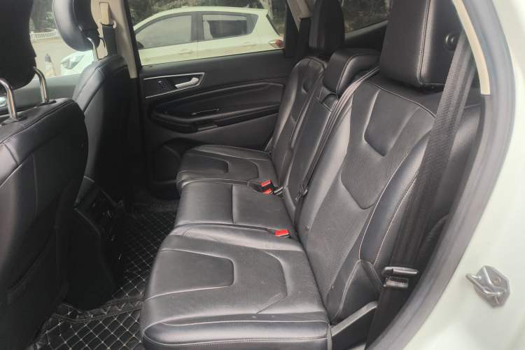 Used Ford Edge 2016 EcoBoost 245 Four-Wheel Drive Titanium 7-Seater
