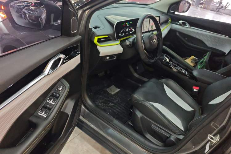 Used Geely Auto Coolray 2022 Bin Yue COOL 1.5TD DCT Hot Engine Edition