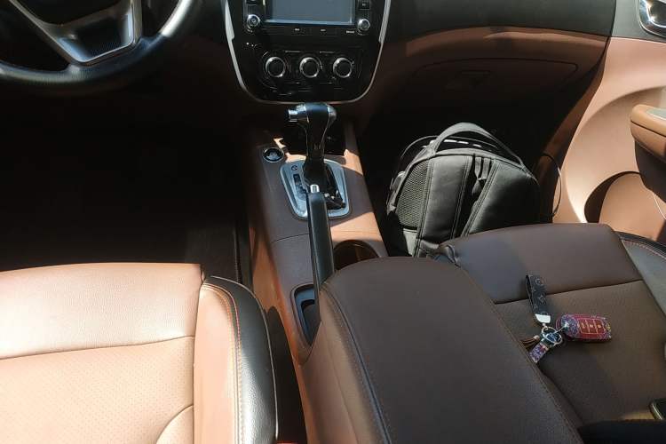 Used FORTHING Joyear X5 2016 1.6L CVT Deluxe Model